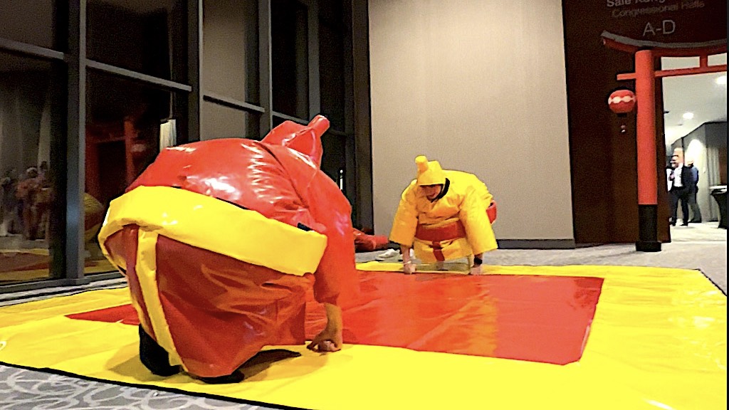 sumo troje na eventy