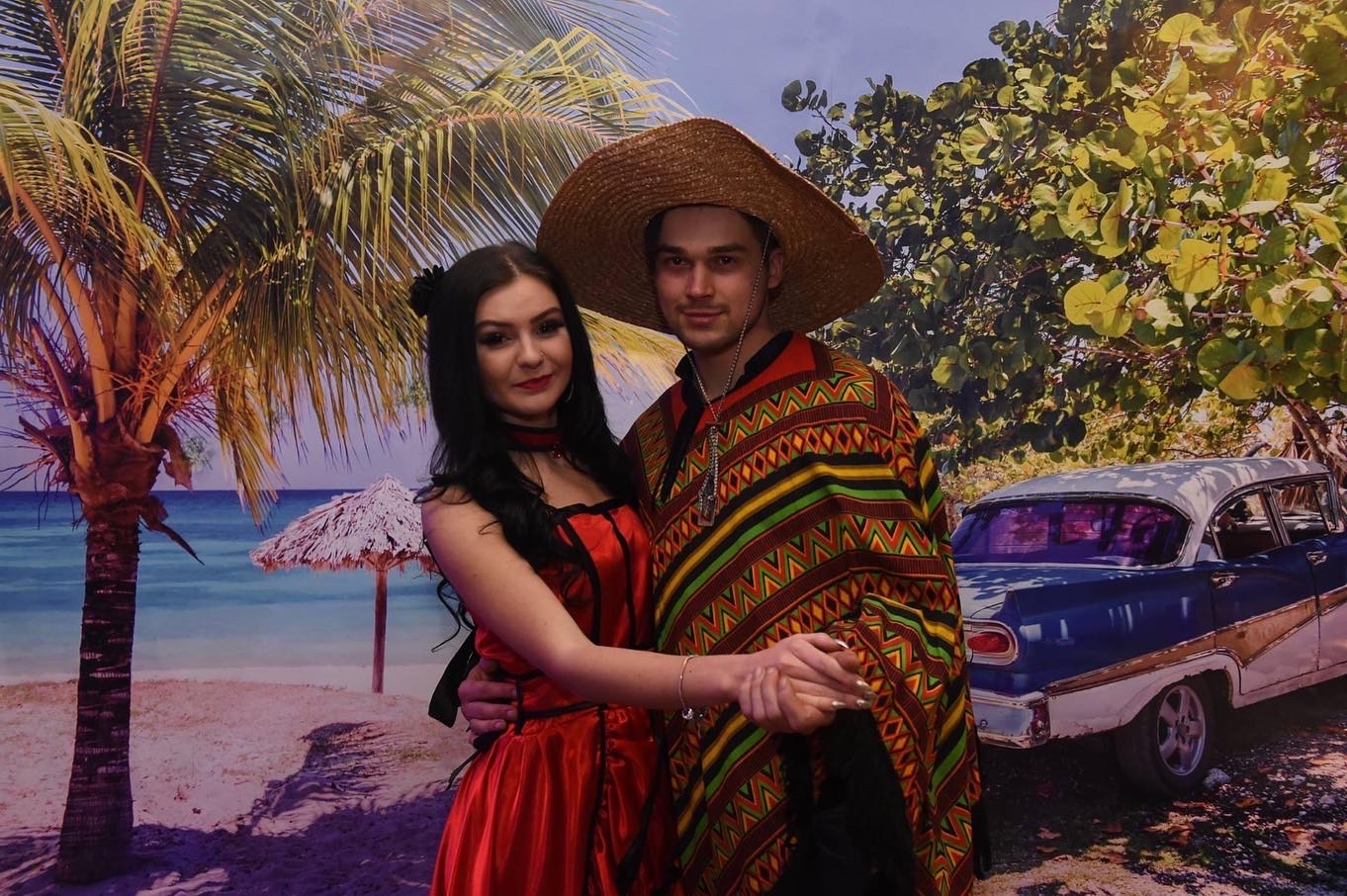 6922B440 873A 4944 8DF3 4D74F0D02FC7